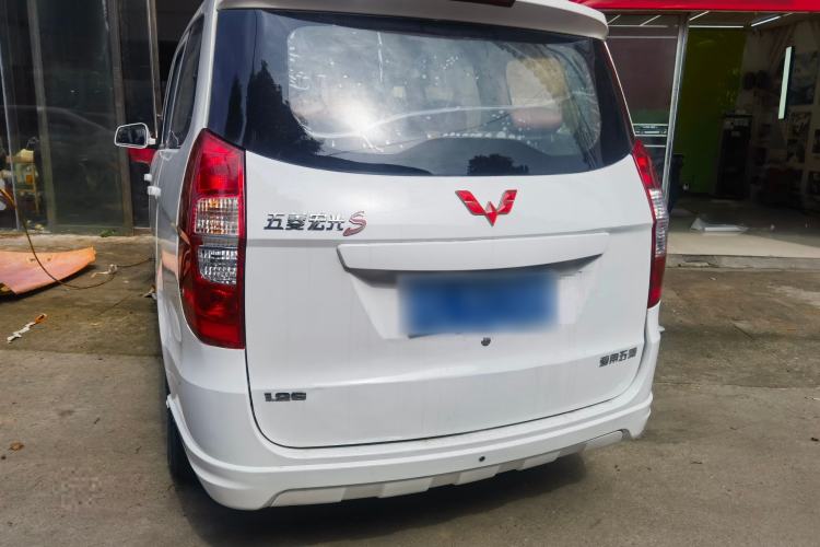 Used Wuling Hongguang 2014 1.2L S Standard Version China IV Standard Exterior 1
