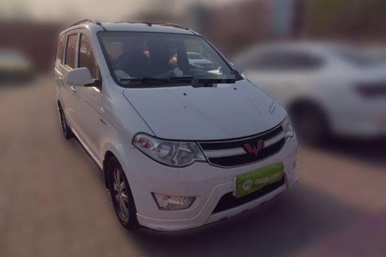 Used Wuling Hongguang 2014 1.5L S Standard Version Exterior 2