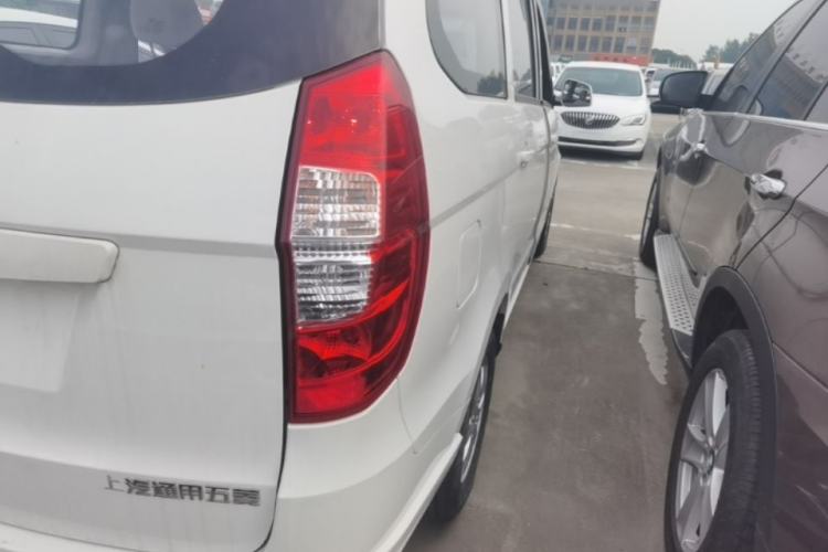 Used Wuling Hongguang 2014 1.5L S Standard Version Exterior 3