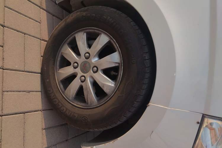 Used Wuling Hongguang 2014 1.5L S Standard Version Exterior 7
