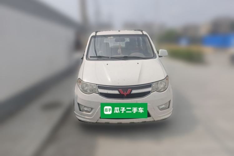 Used Wuling Hongguang 2014 1.5L S Standard Version Front
