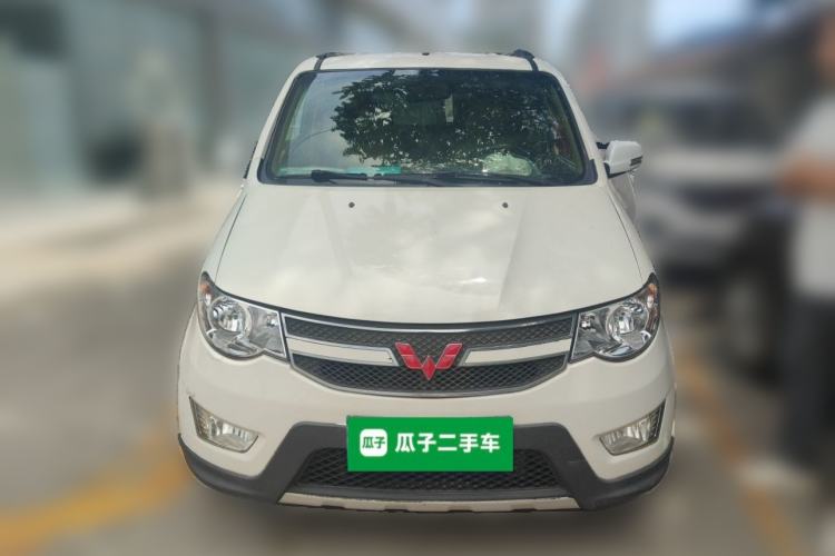 Used Wuling Hongguang 2014 1.5L S Luxury Model Front