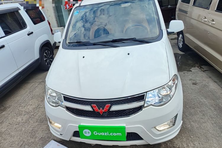 Used Wuling Hongguang 2014 1.5L S Standard Version Front