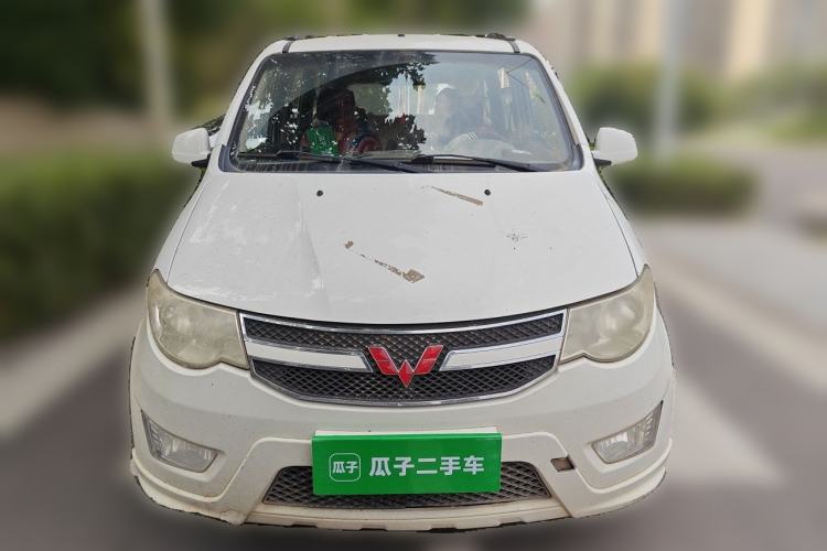 Used Wuling Hongguang 2014 1.5L S Standard Version Front