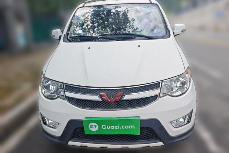 Used Wuling Hongguang 2014 1.5L S Comfort Model Front