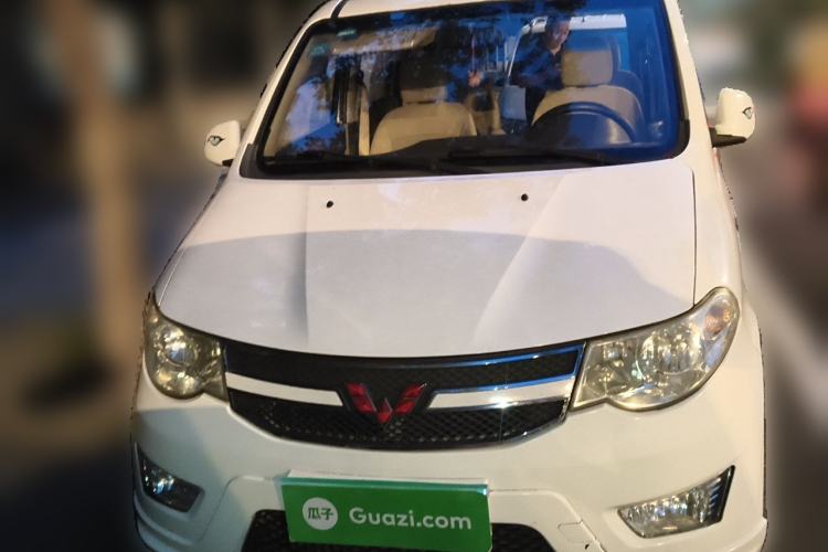 Used Wuling Hongguang 2014 1.5L S Standard Version Front