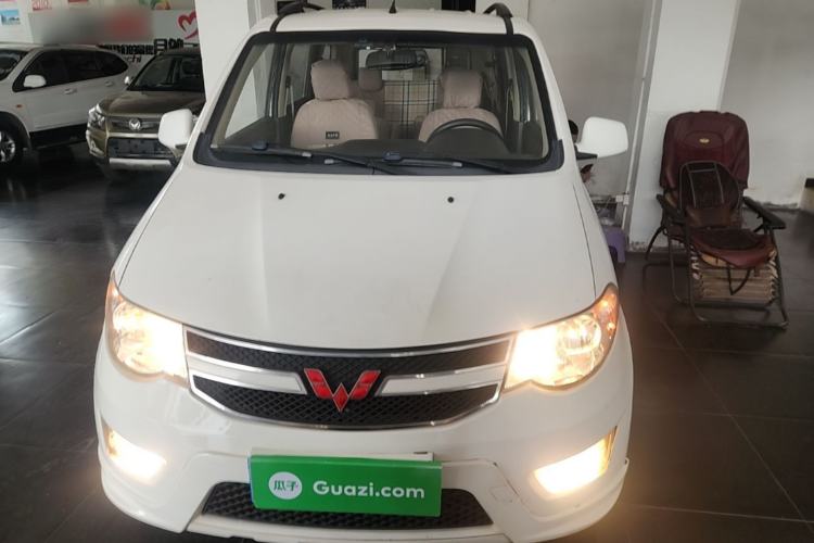 Used Wuling Hongguang 2014 1.5L S Standard Version Front
