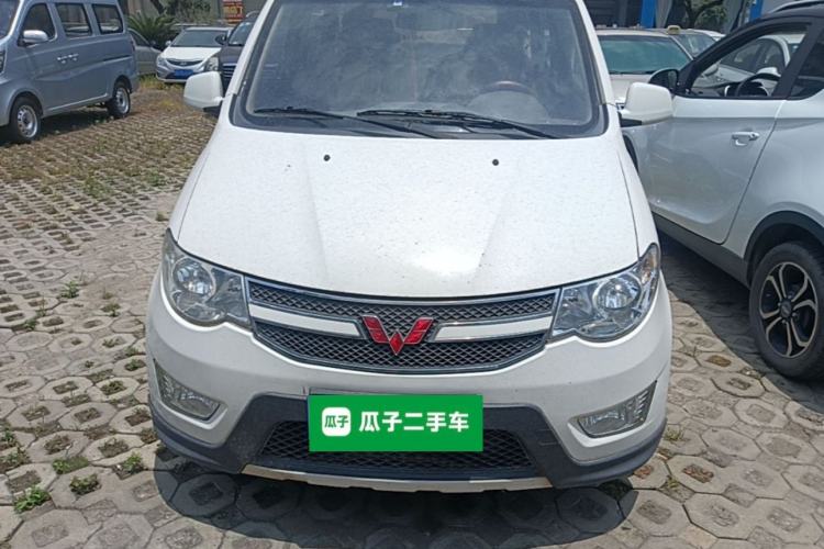 Used Wuling Hongguang 2014 1.5L S Standard Version Front