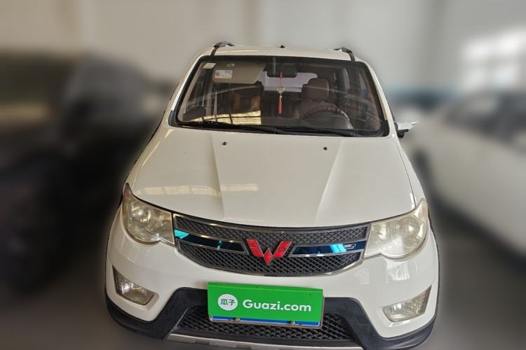 Used Wuling Hongguang 2014 1.5L S Comfort Model Front