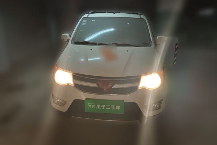 Used Wuling Hongguang 2014 1.2L S Comfort Model China IV Front