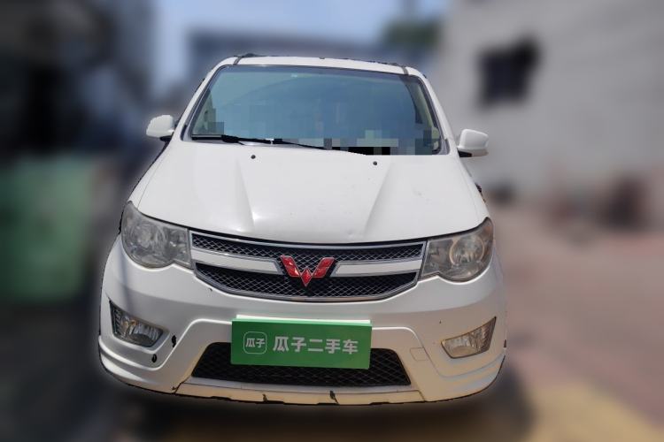 Used Wuling Hongguang 2014 1.5L S Standard Version Front