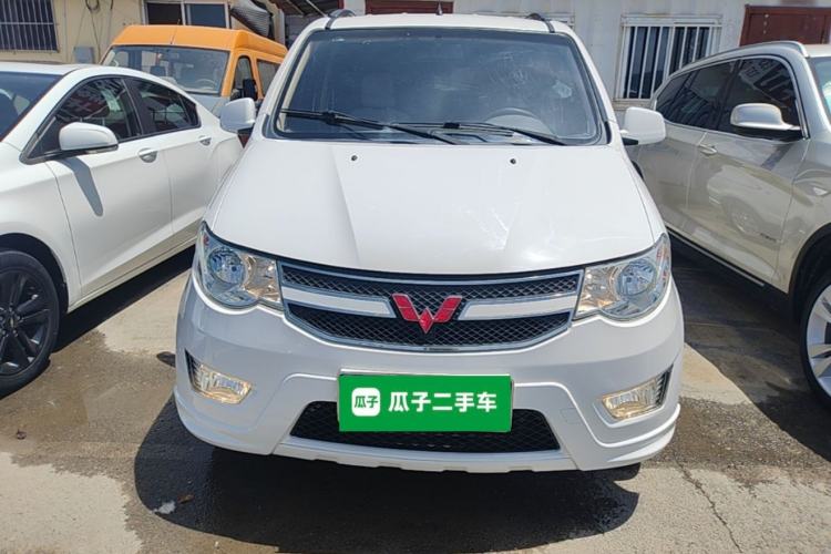 Used Wuling Hongguang 2014 1.5L S Standard Version Front