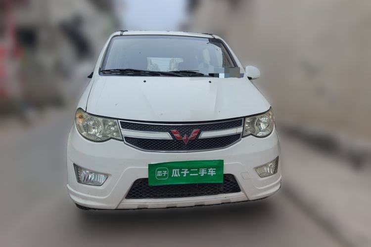 Used Wuling Hongguang 2014 1.5L S Standard Version Front