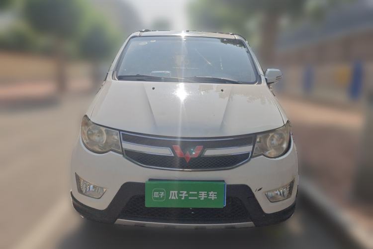 Used Wuling Hongguang 2014 1.5L S Comfort Model Front