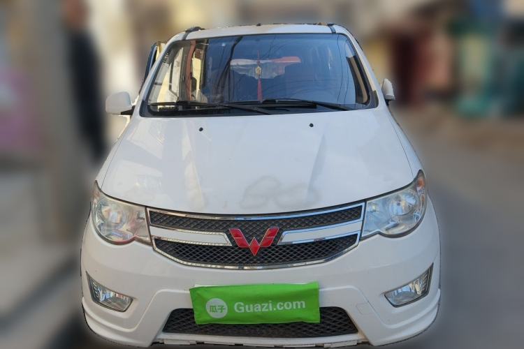 Used Wuling Hongguang 2014 1.5L S Standard Version Front