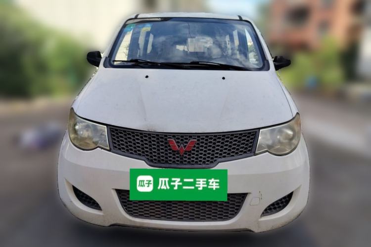 Used Wuling Hongguang 2014 1.5L Base Version Front