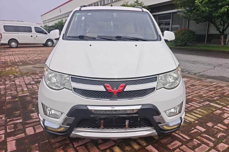 Used Wuling Hongguang 2014 1.5L S Standard Version Front