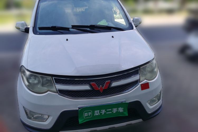 Used Wuling Hongguang 2014 1.5L S Comfort Model Front