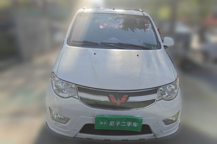 Used Wuling Hongguang 2014 1.5L S Standard Version Front