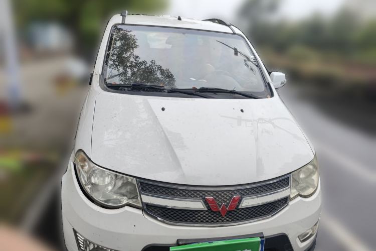 Used Wuling Hongguang 2014 1.5L S Comfort Model Front