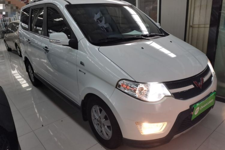 Used Wuling Hongguang 2014 1.5L S Luxury Model Front Right 45 Deg