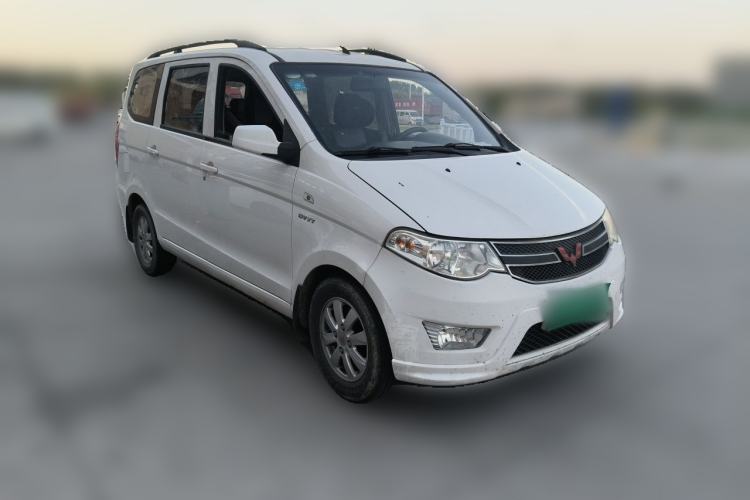 Used Wuling Hongguang 2014 1.5L S Standard Version Front Right 45 Deg