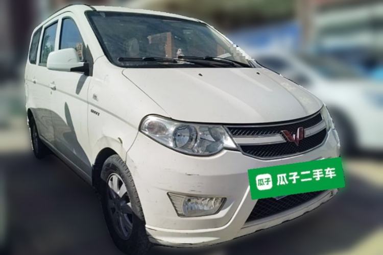 Used Wuling Hongguang 2014 1.5L S Standard Version Front Right 45 Deg