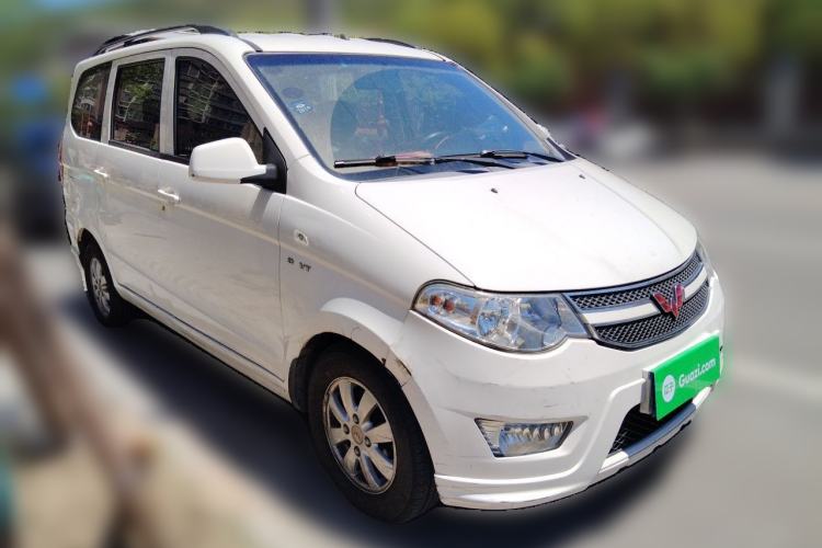 Used Wuling Hongguang 2014 1.5L S Standard Version Front Right 45 Deg