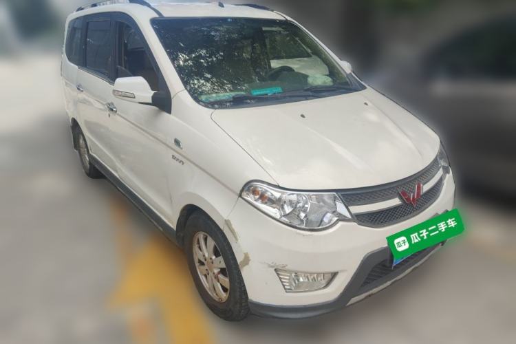 Used Wuling Hongguang 2014 1.5L S Luxury Model Front Right 45 Deg
