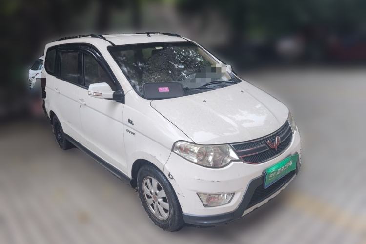Used Wuling Hongguang 2014 1.5L S Comfort Model Front Right 45 Deg