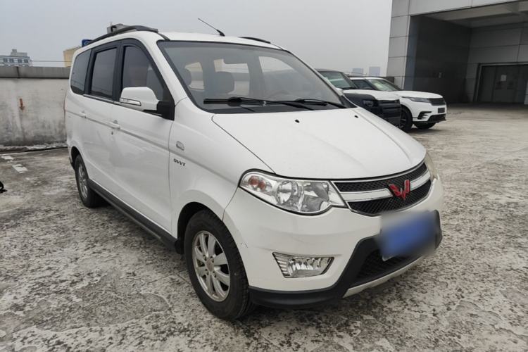 Used Wuling Hongguang 2014 1.5L S Standard Version Front Right 45 Deg