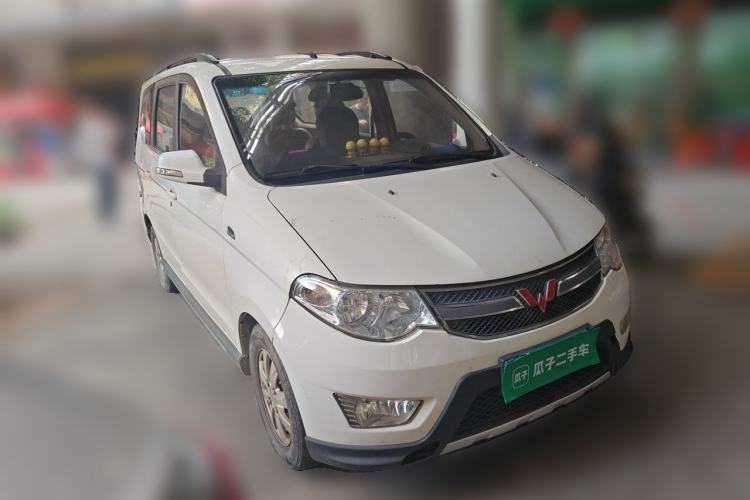 Used Wuling Hongguang 2014 1.2L S Comfort Model China IV Front Right 45 Deg