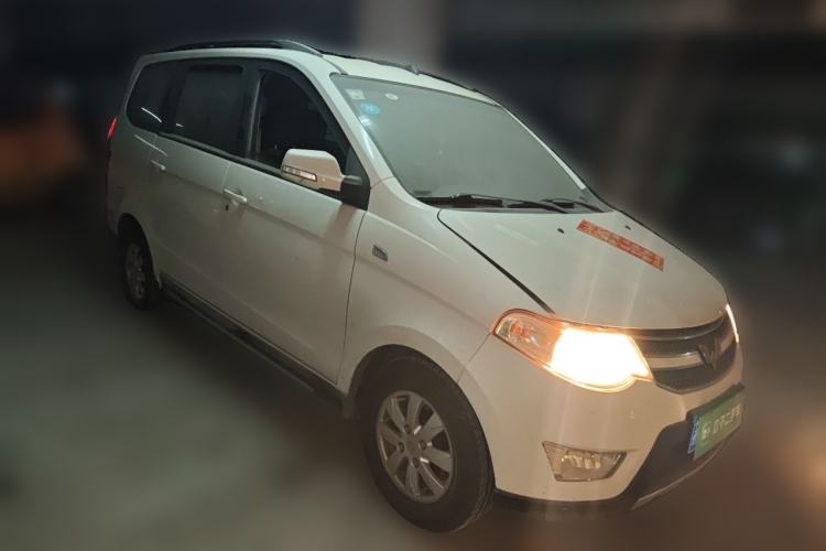 Used Wuling Hongguang 2014 1.2L S Comfort Model China IV Front Right 45 Deg