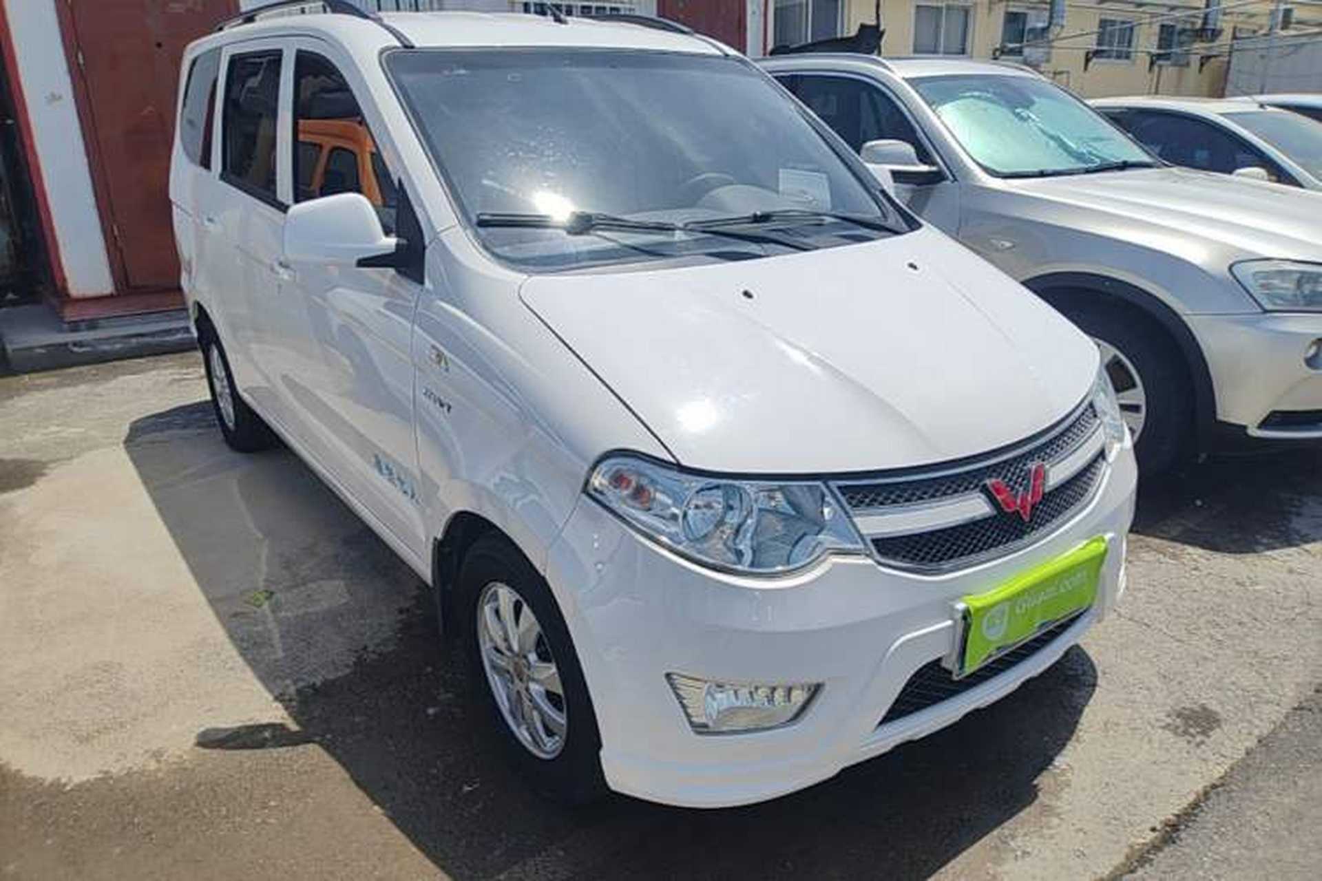 Used Wuling Hongguang 2014 1.5L S Standard Version Front Right 45 Deg