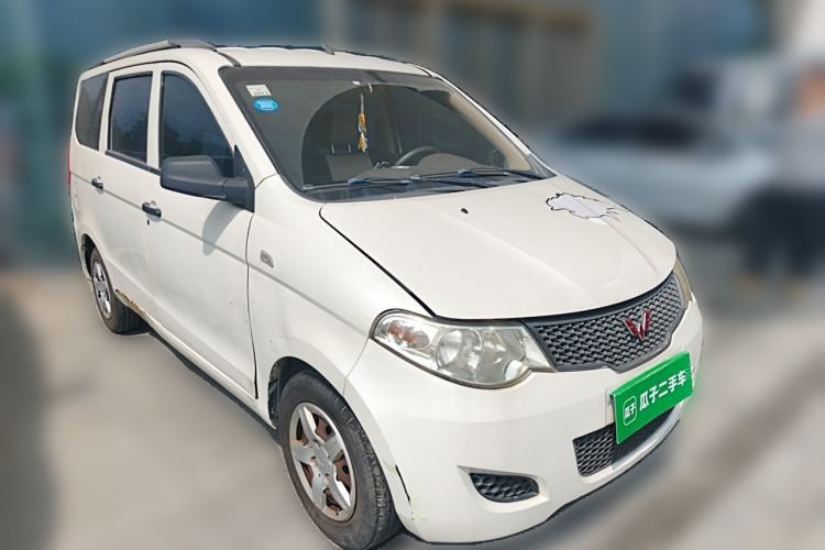 Used Wuling Hongguang 2014 1.5L Base Version Front Right 45 Deg