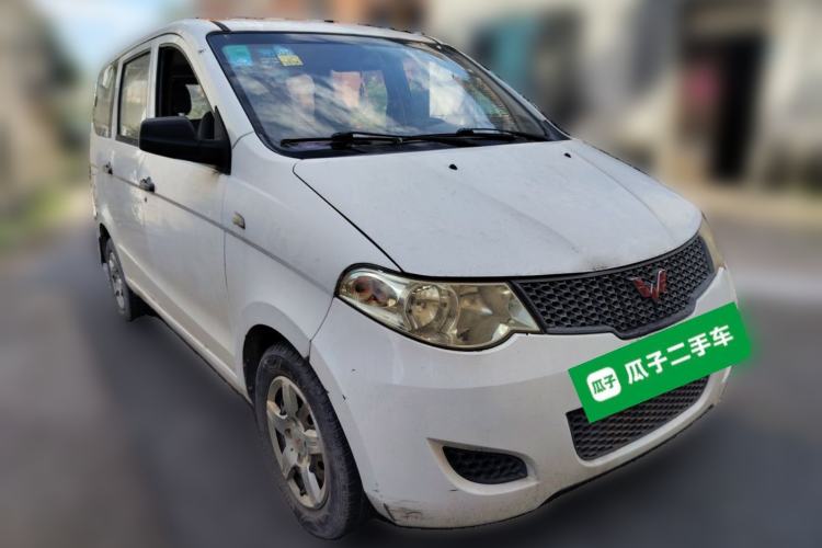 Used Wuling Hongguang 2014 1.5L Base Version Front Right 45 Deg