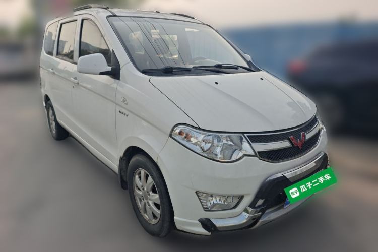 Used Wuling Hongguang 2014 1.5L S Standard Version Front Right 45 Deg