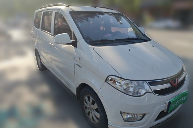 Used Wuling Hongguang 2014 1.5L S Standard Version Front Right 45 Deg