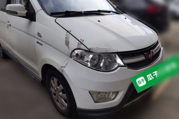 Used Wuling Hongguang 2014 1.5L S Standard Version Front Right 45 Deg