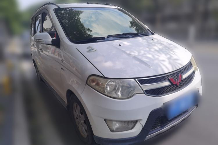 Used Wuling Hongguang 2014 1.5L S Comfort Model Front Right 45 Deg