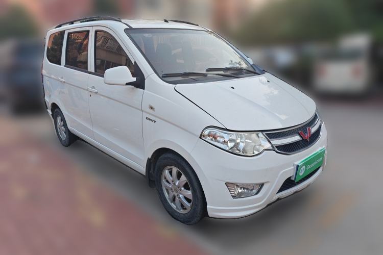 Used Wuling Hongguang 2014 1.5L S Standard Version Front Right 45 Deg