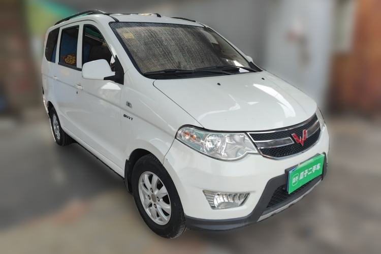 Used Wuling Hongguang 2014 1.5L S Standard Version Front Right 45 Deg
