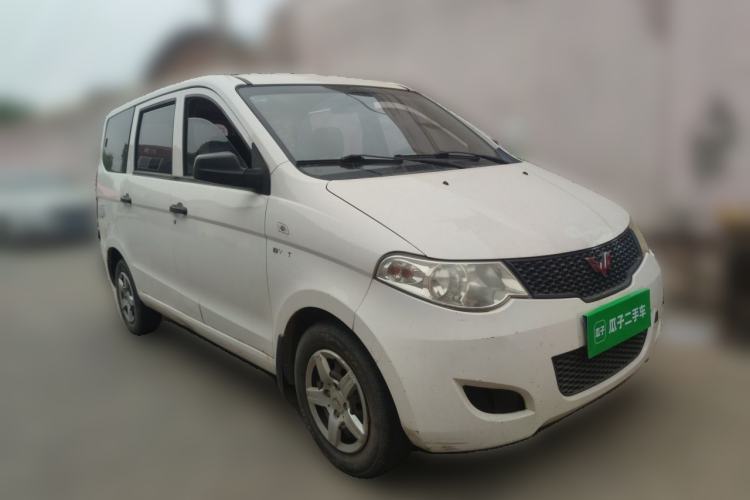 Used Wuling Hongguang 2014 1.5L Base Version Front Right 45 Deg