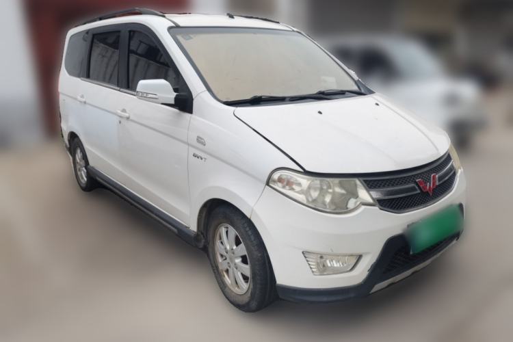Used Wuling Hongguang 2014 1.5L S Comfort Model Front Right 45 Deg