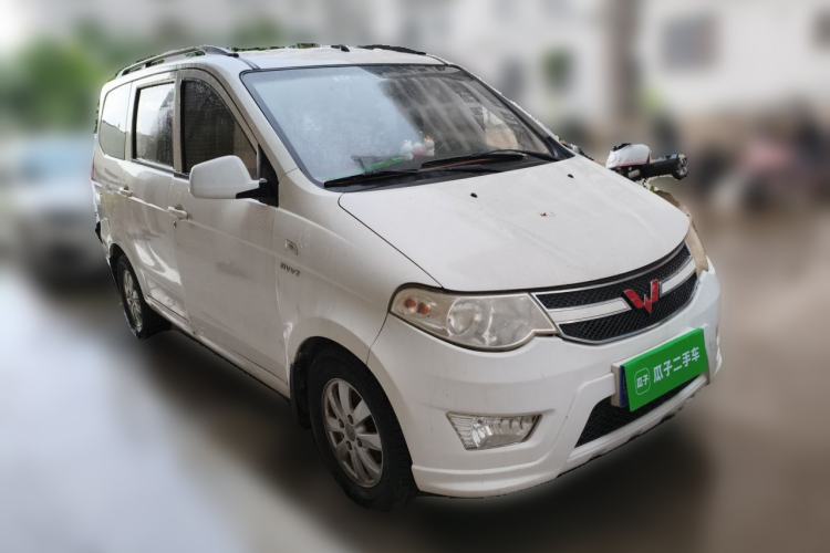 Used Wuling Hongguang 2014 1.5L S Standard Version Front Right 45 Deg