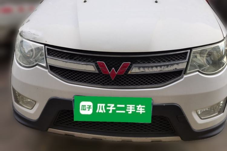 Used Wuling Hongguang 2014 1.5L S Standard Version Front