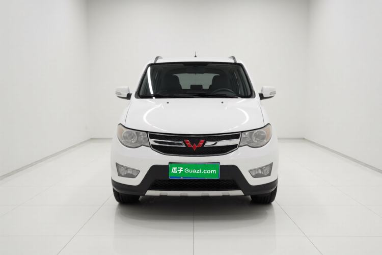 Used Wuling Hongguang 2014 1.5L S Comfort Model Front