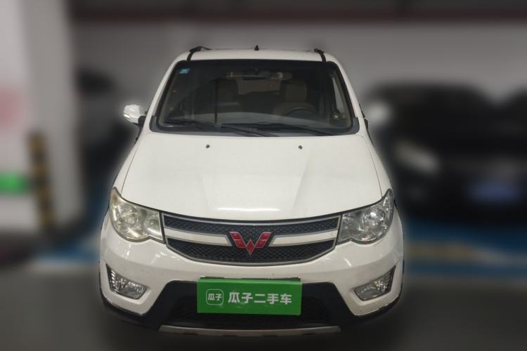 Used Wuling Hongguang 2014 1.5L S Automatic Luxury Model Front