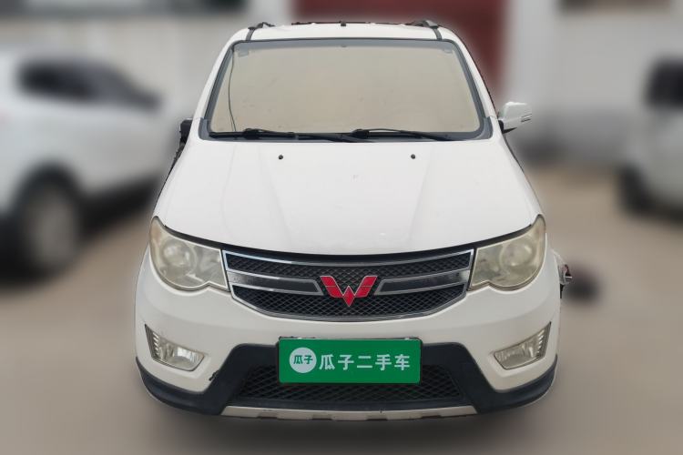 Used Wuling Hongguang 2014 1.5L S Comfort Model Front