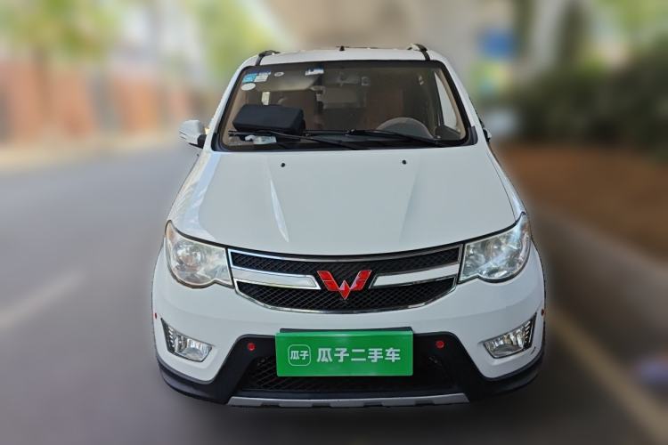 Used Wuling Hongguang 2014 1.2L S Comfort Model China IV Front